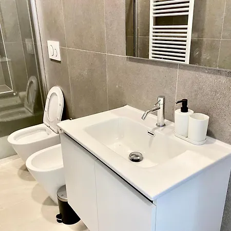 Casa Vittoria ホームステイ *